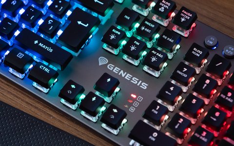 genesis thor 400 rgb detalle leds bloq