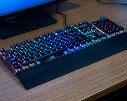 análisis del teclado genesis thor 400 r g b