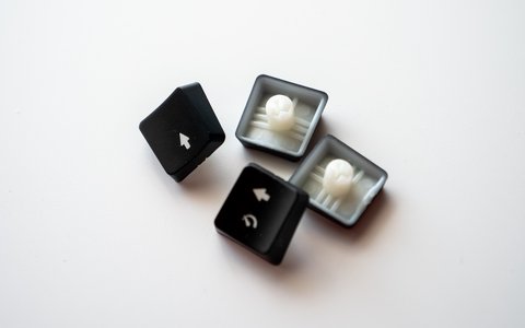 genesis thor 400 rgb keycaps