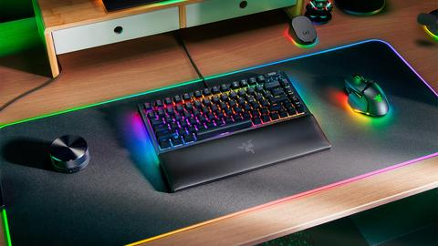 razer lanza su nuevo teclado black widow v4 75%