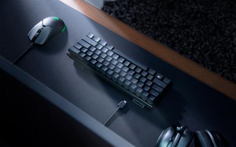lanzamiento razer huntsman mini version black