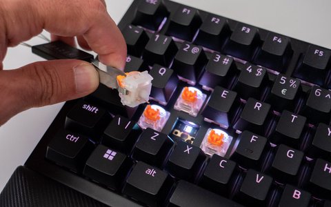 razer blackwidow v4 75 quitando switches