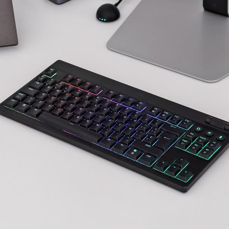 razer blackwidow v4 low profile tenkeyless hyperspeed