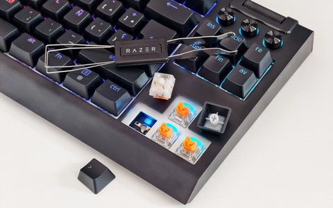 razer blackwidow v4 tenkeyless hyperspeed switches detalle