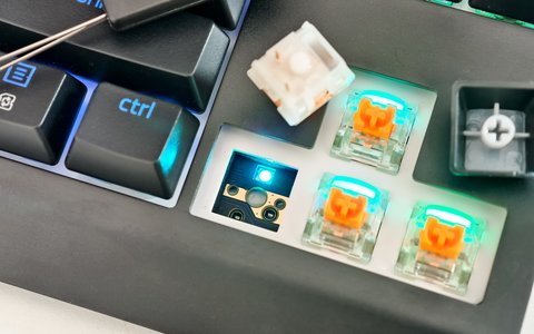 razer blackwidow v4 tenkeyless hyperspeed switches