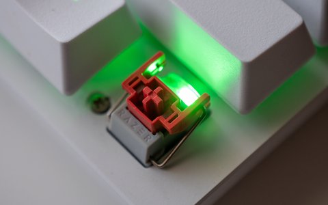 razer huntsman mini detalle switch