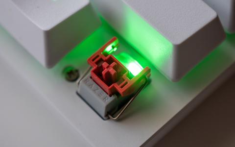 razer huntsman mini detalle switch