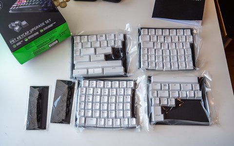 razer keycaps pbt incluye