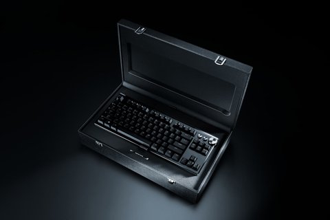 razer lanza el huntsman signature edition un teclado para coleccionistas