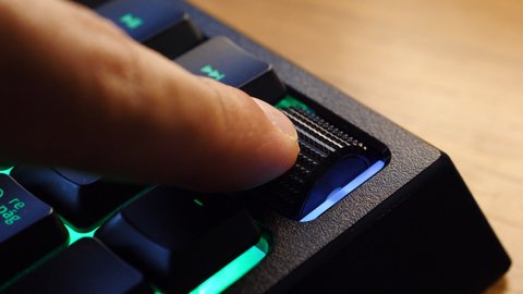 razer ornata v2 rueda volumen