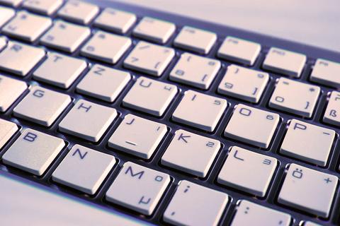 teclas especiales sticky keys windows