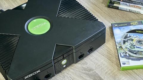 un usuario se sorprende que su xbox siga funcionando más de 20 años después