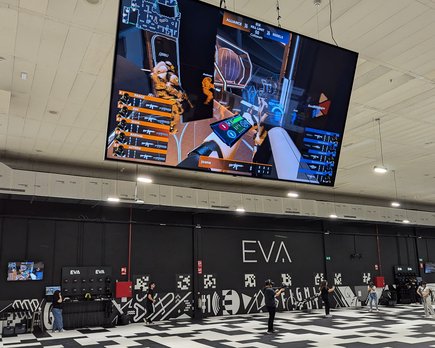 visitamos el nuevo centro de e v a ( esports virtual arenas) que acaba de abrir en madrid