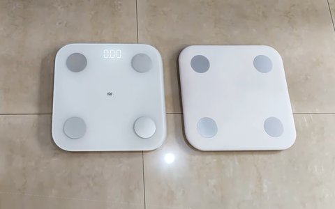 xiaomi mi body composition scale 2 vs 1 pantalla