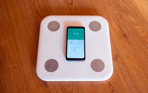xiaomi composition scale 1 con movil