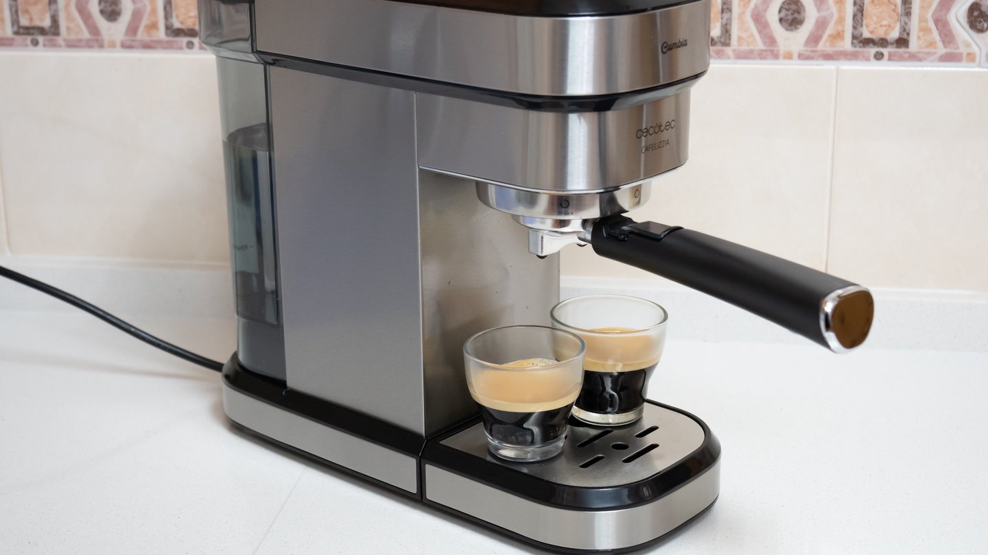 cecotec cafelizzia 790 steel