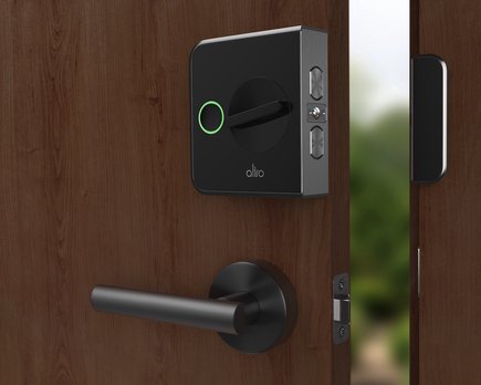 caracteristicas importantes cerradura puerta inteligente