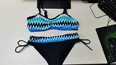 cómo quitar el olor a moho de un traje de baño