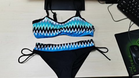 cómo quitar el olor a moho de un traje de baño