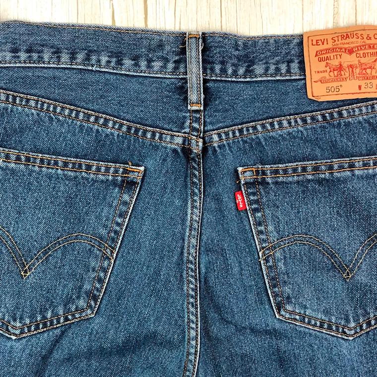 como se deben lavar unos pantalones vaqueros
