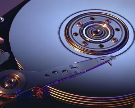un estudio revela que los discos duros suelen fallar a los tres años de funcionamiento