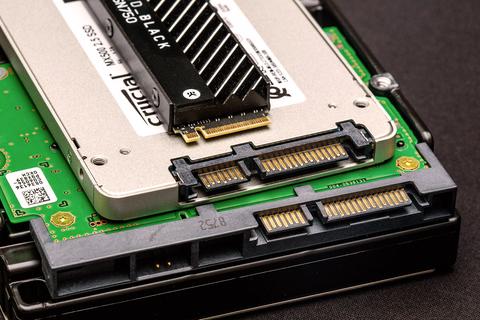 nuevos chips qlc de samsung para ssd de 16tb