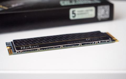 ssd m2 nvme netac nv7000 t 1tb disipador colocado
