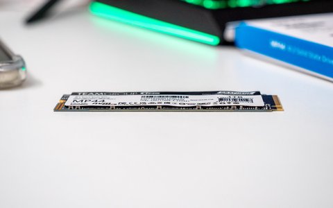 ssd m2 nvme teamgroup mp44 grosor