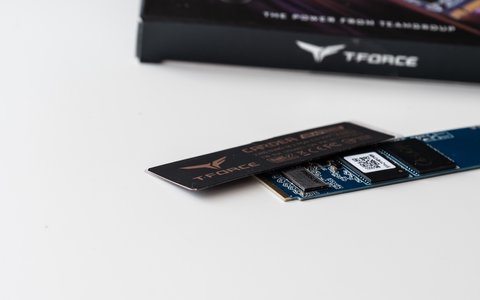 ssd m2 teamgroup t force cardea z44l disipador grafeno