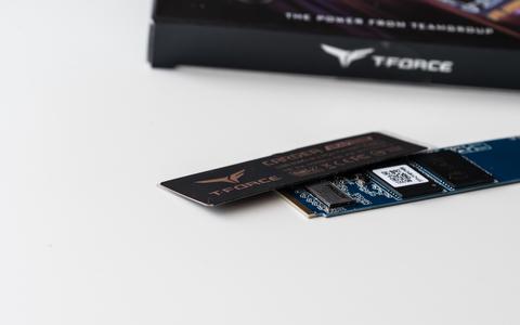 ssd m2 teamgroup t force cardea z44l disipador grafeno