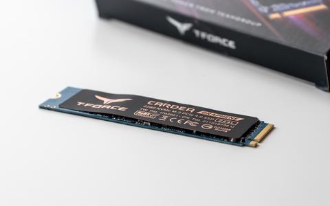 ssd m2 teamgroup t force cardea z44l disipador puesto