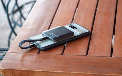 teamgroup pd20m magsafe portable ssd acoplado