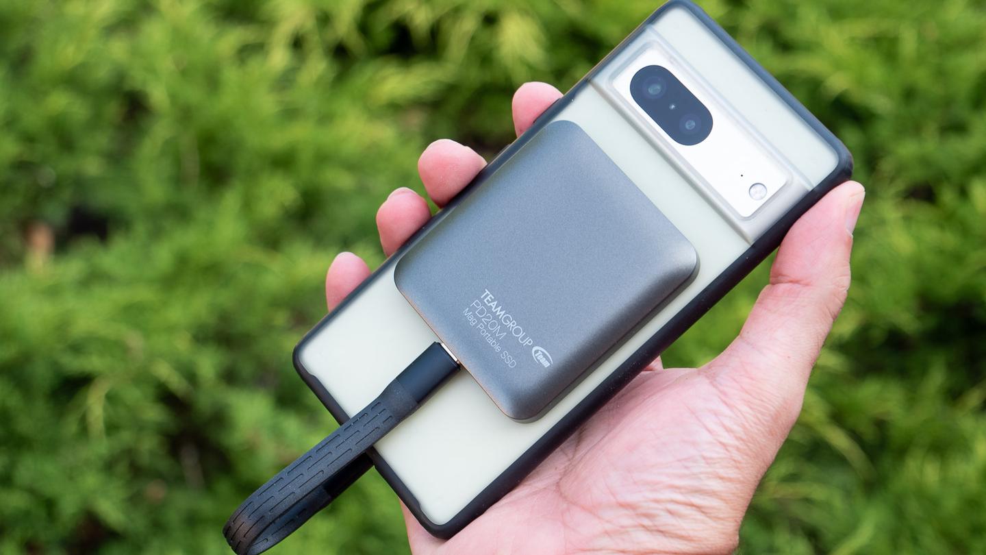 teamgroup pd20m magsafe portable ssd