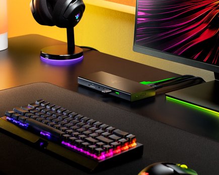 razer lanza un hub u s b premium por 250 euros el razer u s b 4 dock