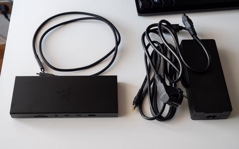 razer usb4 dock cable