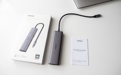 ugreen 7 en 1 con 4k 60hz accesorios