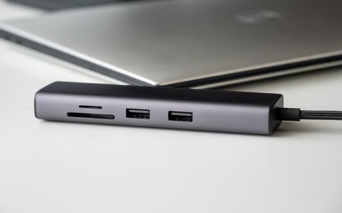 ugreen 7 en 1 con 4k 60hz usb a tarjetas