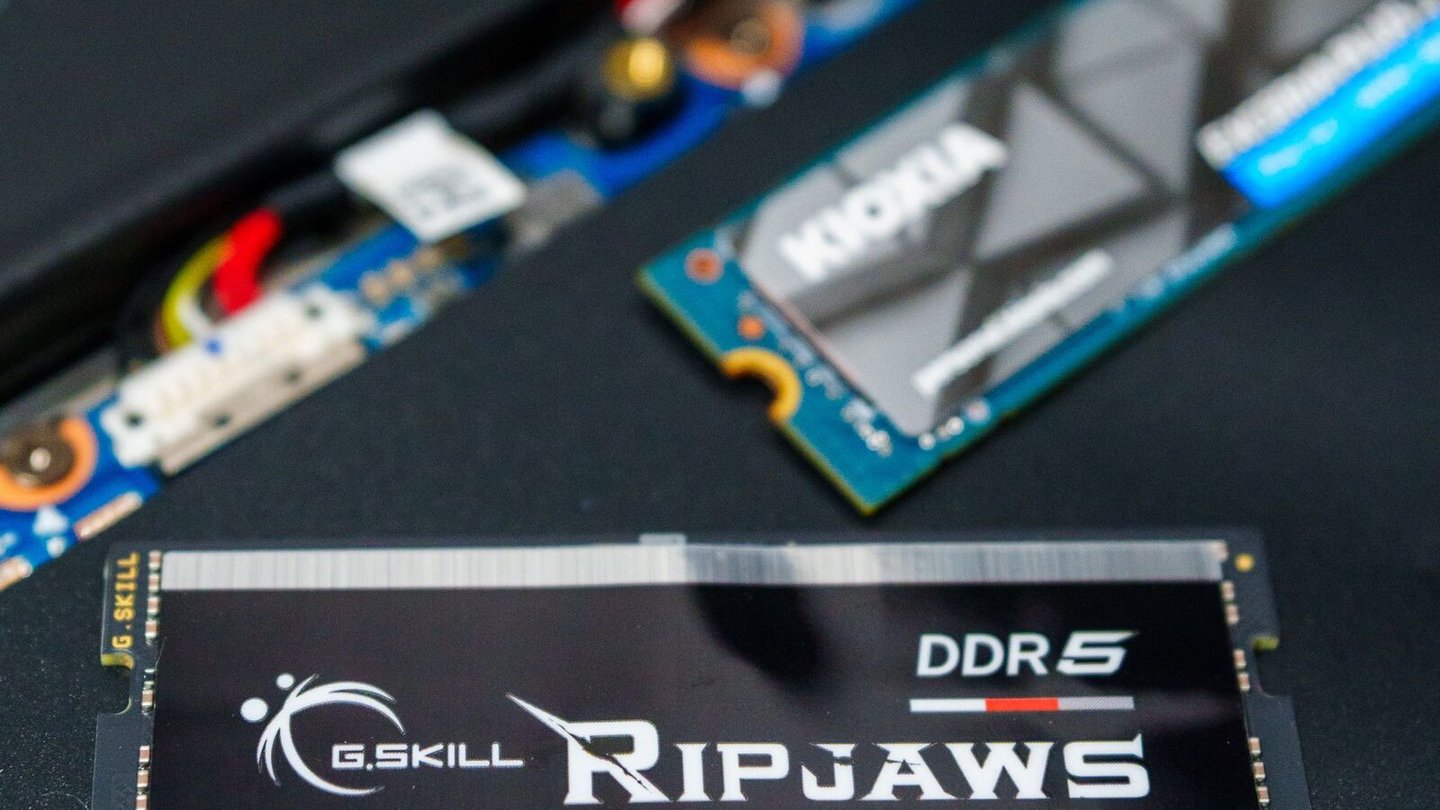 amd expo ull ddr5 baja latencia