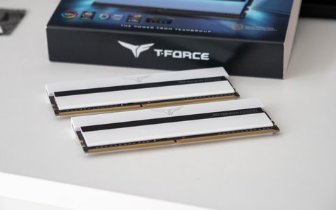 teamgroup t force xtreem argb white ddr4 4000 detalle