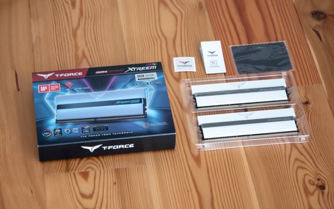teamgroup t force xtreem argb white ddr4 4000 kit