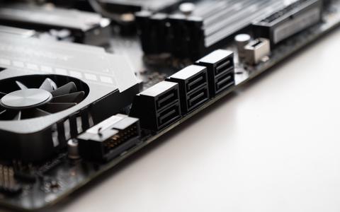 msi mag x570 tomahawk wifi sata