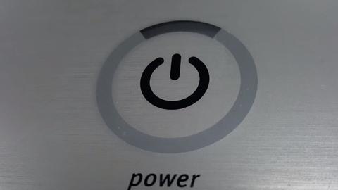 la historia de los símbolos de encendido y apagado ¿ en qué se diferencian?