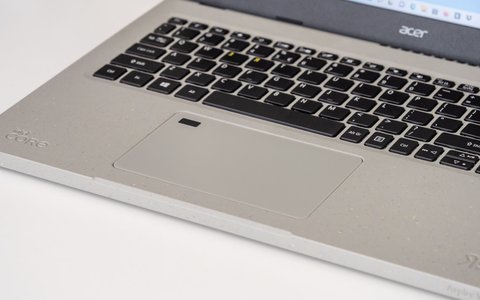 acer aspire vero av15 51 touchpad