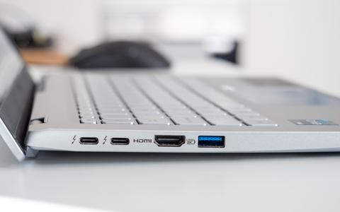 acer swift 3 14 sf314 512 lateral izquierdo