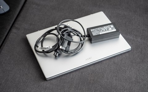 acer swift go 14 2023 sfg14 71 cargador