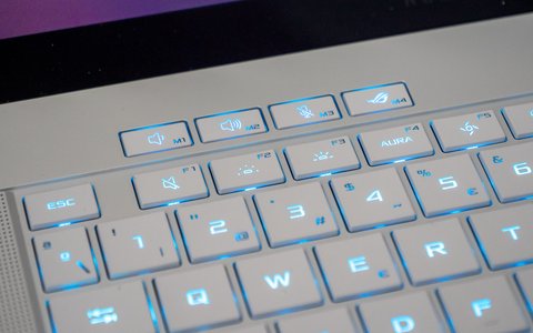 asus rog zephyrus g14 2024 teclas multimedia