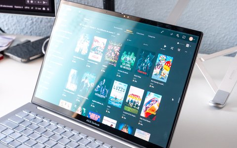asus zenbook 14 oled ux3405 reflejo pantalla
