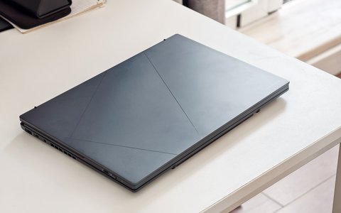 asus zenbook duo 2025 carcasa