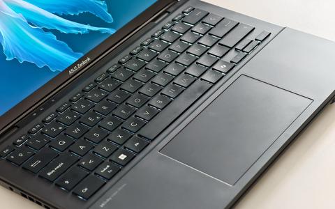 asus zenbook duo 2025 teclado