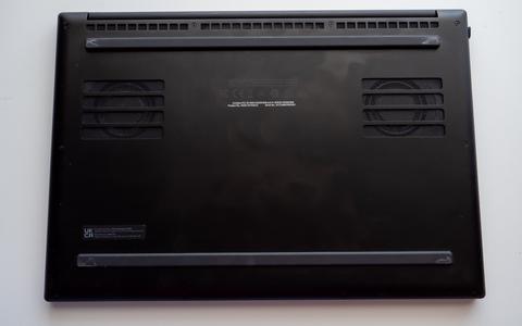 razer blade 14 parte inferior